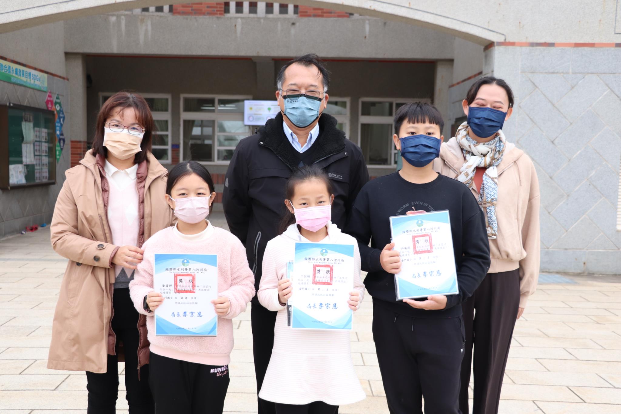 榮獲<br>第一名許爾深　第二名王苡靖<br>優　選王苡靕/劉書妤<br>